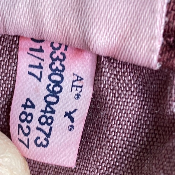 American Eagle Super Stretch Shorts Womens 4 Burgundy Excellent Low Rise Denim - Picture 8 of 11